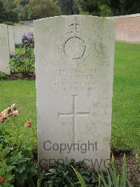 Carnoy Military Cemetery - Baxter, G B