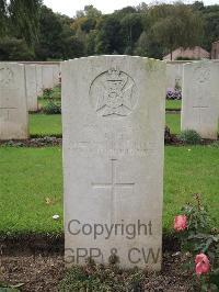 Carnoy Military Cemetery - Bell, S J