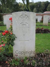 Carnoy Military Cemetery - Bennett, P H