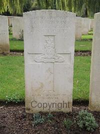 Carnoy Military Cemetery - Bowman, Robert Moore