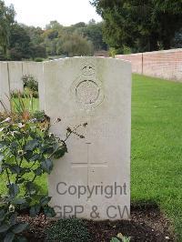 Carnoy Military Cemetery - Bridge, R