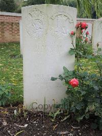 Carnoy Military Cemetery - Bruce, J W