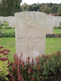 Carnoy Military Cemetery - Budge, Hubert Lionel