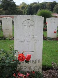 Carnoy Military Cemetery - Carlon, J