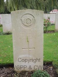 Carnoy Military Cemetery - Carr, H