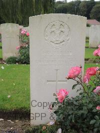 Carnoy Military Cemetery - Carswell, Harold George