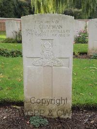 Carnoy Military Cemetery - Chapman, T