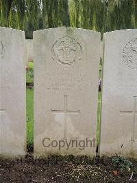 Carnoy Military Cemetery - Cornes, C A