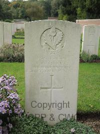 Carnoy Military Cemetery - Darbyshire, A