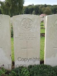 Carnoy Military Cemetery - Deacon, William Thomas