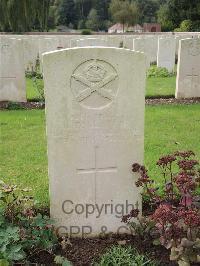 Carnoy Military Cemetery - Dickinson, T