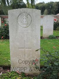 Carnoy Military Cemetery - Dyer, W