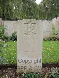 Carnoy Military Cemetery - Farrow, Charles William