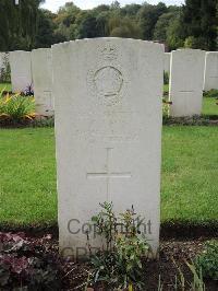 Carnoy Military Cemetery - Fox, C J