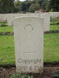 Carnoy Military Cemetery - Gilbert, J W