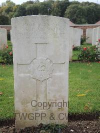 Carnoy Military Cemetery - Higgins, A W E