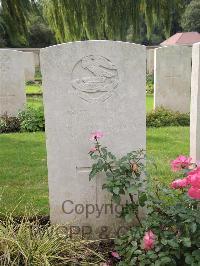 Carnoy Military Cemetery - Hilton, J