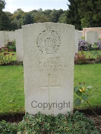 Carnoy Military Cemetery - Ingham, H