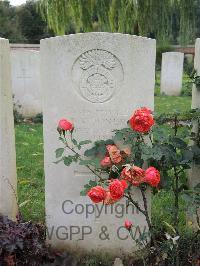 Carnoy Military Cemetery - Jones, D E