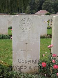 Carnoy Military Cemetery - Keen, W