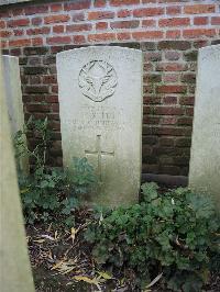 Carnoy Military Cemetery - Keith, W