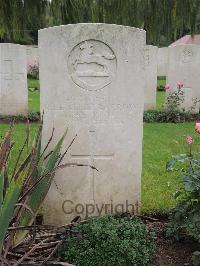 Carnoy Military Cemetery - Leatherbarrow, R