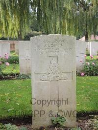 Carnoy Military Cemetery - Leslie, J