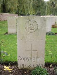 Carnoy Military Cemetery - McKie, T