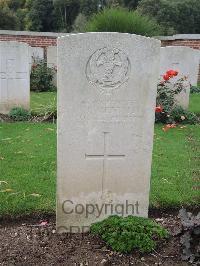 Carnoy Military Cemetery - Metcalfe, W J