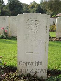 Carnoy Military Cemetery - Mitchell, G