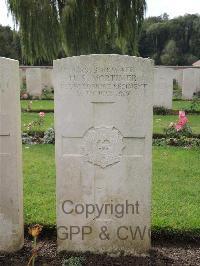 Carnoy Military Cemetery - Mortimer, H S