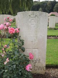 Carnoy Military Cemetery - Mulcrone, P