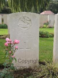 Carnoy Military Cemetery - Mythen, W G