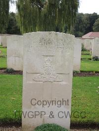 Carnoy Military Cemetery - Nickells, E H