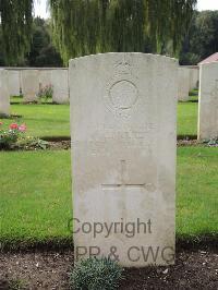 Carnoy Military Cemetery - Parker, A