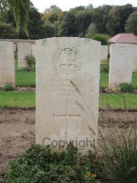 Carnoy Military Cemetery - Peerless, James