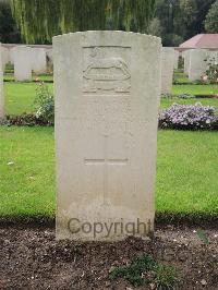 Carnoy Military Cemetery - Penrose, R