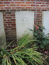 Carnoy Military Cemetery - Piper, Edward Hoernle