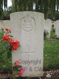 Carnoy Military Cemetery - Plaice, H