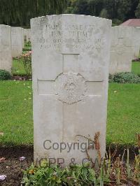 Carnoy Military Cemetery - Plumb, James Victor