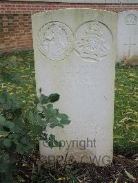 Carnoy Military Cemetery - Radford, Charles William