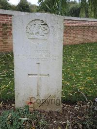 Carnoy Military Cemetery - Roberts, G