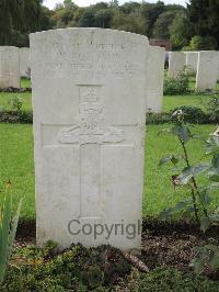 Carnoy Military Cemetery - Robinson, William