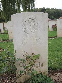 Carnoy Military Cemetery - Robinson, William Wallace