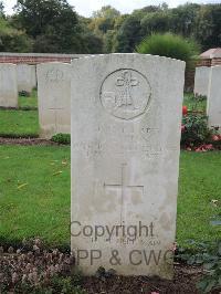 Carnoy Military Cemetery - Rogers, J