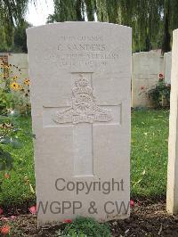 Carnoy Military Cemetery - Sanders, C