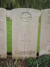 Carnoy Military Cemetery - Shaw, H