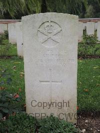 Carnoy Military Cemetery - Simpson, F