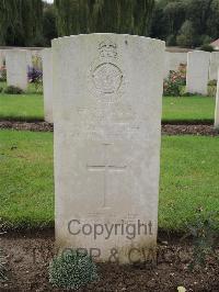 Carnoy Military Cemetery - Smalley, James