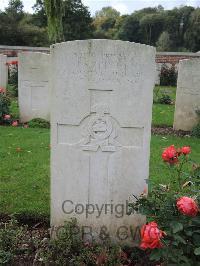 Carnoy Military Cemetery - Smedley, J